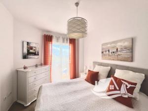 Prodej bytu 3+kk, Estepona, Španělsko, 74 m2