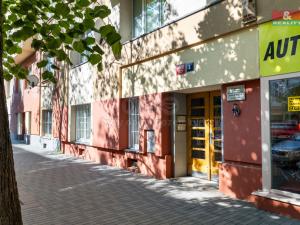 Prodej bytu 3+kk, Praha - Holešovice, Osadní, 74 m2