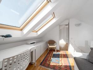 Pronájem bytu 3+1, Praha - Holešovice, Kamenická, 100 m2