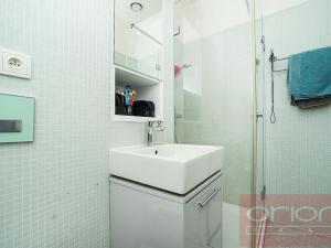 Pronájem bytu 4+1, Praha - Smíchov, Drtinova, 150 m2