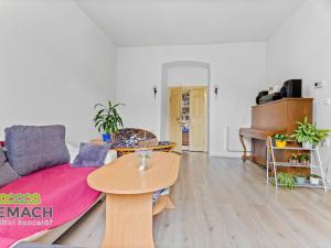 Prodej bytu 2+1, Kuks, 70 m2