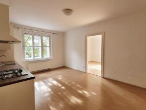 Pronájem bytu 3+kk, Praha - Holešovice, U průhonu, 81 m2