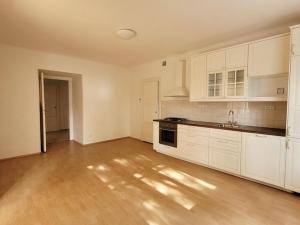 Pronájem bytu 3+kk, Praha - Holešovice, U průhonu, 81 m2