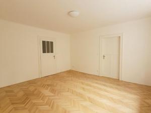 Pronájem bytu 3+kk, Praha - Holešovice, U průhonu, 81 m2