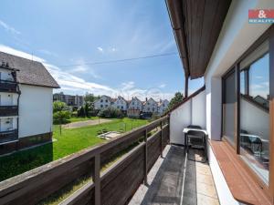 Prodej bytu 3+1, Hrádek, Družstevní, 73 m2
