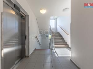 Pronájem bytu 3+kk, Praha - Hostavice, U Hostavického potoka, 69 m2
