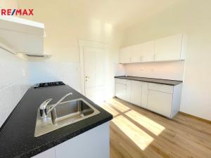 Pronájem bytu 3+1, Praha - Žižkov, Čajkovského, 95 m2
