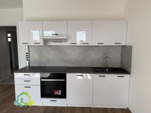 Pronájem bytu 2+kk, Praha - Horní Měcholupy, Milánská, 46 m2