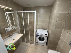 Pronájem bytu 2+kk, Praha - Horní Měcholupy, Milánská, 46 m2