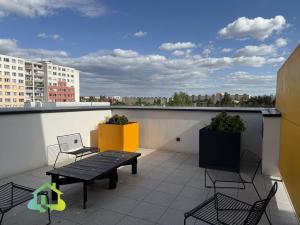 Pronájem bytu 2+kk, Praha - Horní Měcholupy, Milánská, 46 m2