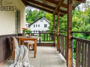 Prodej rodinného domu, Hradištko - Pikovice, Okružní, 225 m2