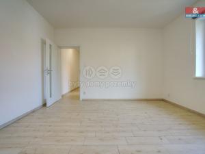 Prodej obchodního prostoru, Ostrava - Muglinov, Bohumínská, 142 m2