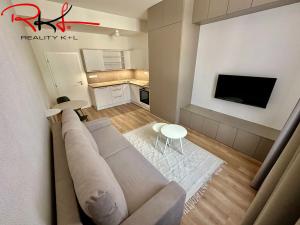 Pronájem bytu 1+kk, Praha - Podolí, Sinkulova, 28 m2