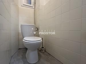 Pronájem bytu 2+1, Praha - Vinohrady, Velehradská, 77 m2