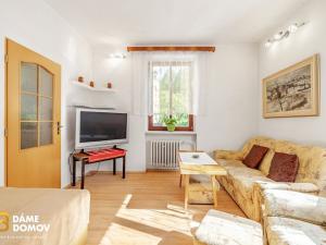 Prodej rodinného domu, Luhačovice, Antonína Slavíčka, 220 m2