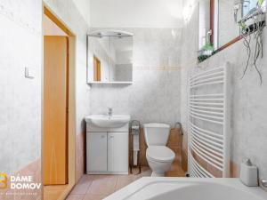 Prodej rodinného domu, Luhačovice, Antonína Slavíčka, 220 m2