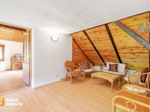 Prodej rodinného domu, Luhačovice, Antonína Slavíčka, 220 m2