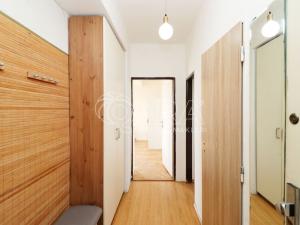 Pronájem bytu 2+1, Praha - Hloubětín, Zelenečská, 52 m2