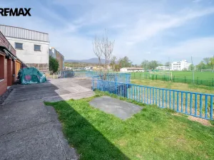 Prodej komerční nemovitosti, Jirkov, U Stadionu, 453 m2