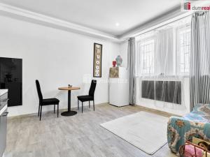 Prodej bytu 2+kk, Karlovy Vary - Rybáře, Sokolovská, 35 m2