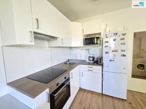Pronájem bytu 1+kk, Vestec, U Hrubých, 31 m2