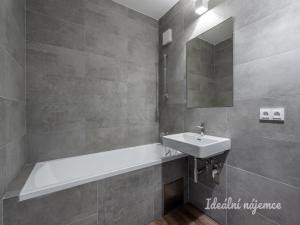 Pronájem bytu 3+1, Praha - Stodůlky, Volutová, 76 m2