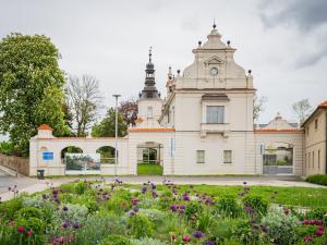Prodej pozemku pro bydlení, Vysoký Újezd, Ve Višňovce, 1800 m2