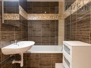 Prodej apartmánu, Velké Losiny, Rudé armády, 384 m2