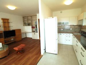 Prodej bytu 2+kk, Praha - Stodůlky, Petržílkova, 65 m2