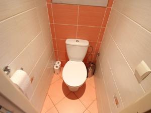 Prodej bytu 2+1, Praha - Kobylisy, Hlaváčova, 61 m2