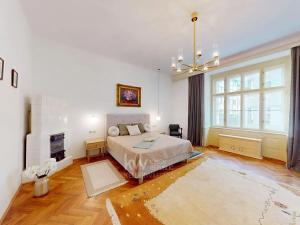 Pronájem bytu 2+1, Praha - Nové Město, Růžová, 104 m2
