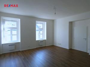 Pronájem bytu 3+1, Praha - Smíchov, Staropramenná, 129 m2