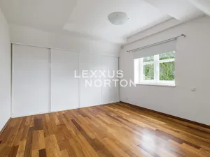 Pronájem rodinného domu, Praha - Nebušice, Kádnerova, 200 m2
