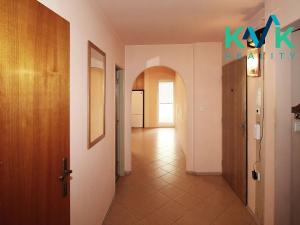 Pronájem bytu 2+1, Karlovy Vary, Foersterova, 86 m2