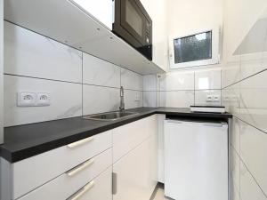 Pronájem bytu 1+kk, Praha - Nusle, Čiklova, 30 m2