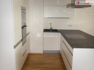 Pronájem bytu 2+kk, Praha - Vinohrady, Korunní, 80 m2