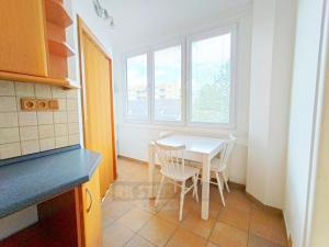 Pronájem bytu 3+1, Český Krumlov - Nádražní Předměstí, 63 m2