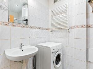 Prodej obchodního prostoru, Praha - Žižkov, Viklefova, 35 m2