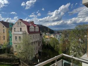 Prodej bytu 2+kk, Karlovy Vary, Libušina, 88 m2