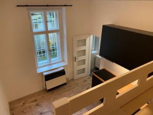 Pronájem bytu 1+kk, Praha - Holešovice, Letohradská, 23 m2