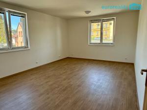 Pronájem bytu 2+kk, Tachov, Sokolovská, 57 m2