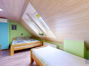 Prodej rodinného domu, Březí, U školky, 198 m2