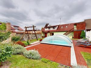 Prodej rodinného domu, Březí, U školky, 198 m2