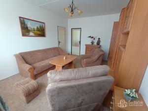 Prodej bytu 3+1, Bukovany, 67 m2