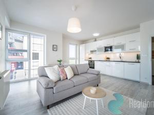 Prodej bytu 2+kk, Říčany, Na Výšině, 56 m2