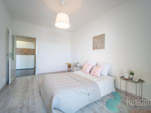 Prodej bytu 2+kk, Říčany, Na Výšině, 56 m2