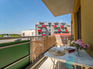Prodej bytu 2+kk, Říčany, Na Výšině, 56 m2