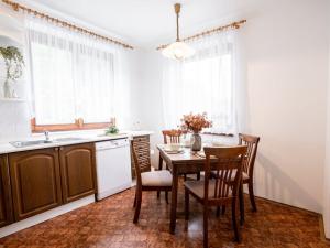 Prodej rodinného domu, Chrášťany - Bylany, 154 m2