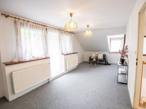 Prodej rodinného domu, Chrášťany - Bylany, 154 m2