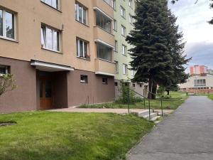 Prodej bytu 3+1, Karlovy Vary - Rybáře, Vodárenská, 76 m2